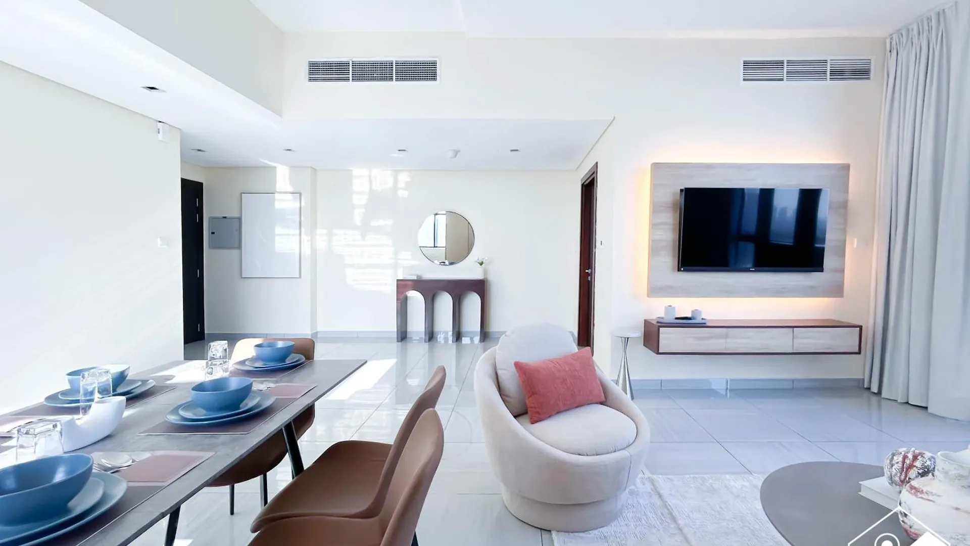 Cozy One-Bedroom In O2 Tower, Jvc Dubai 0*,  United Arab Emirates