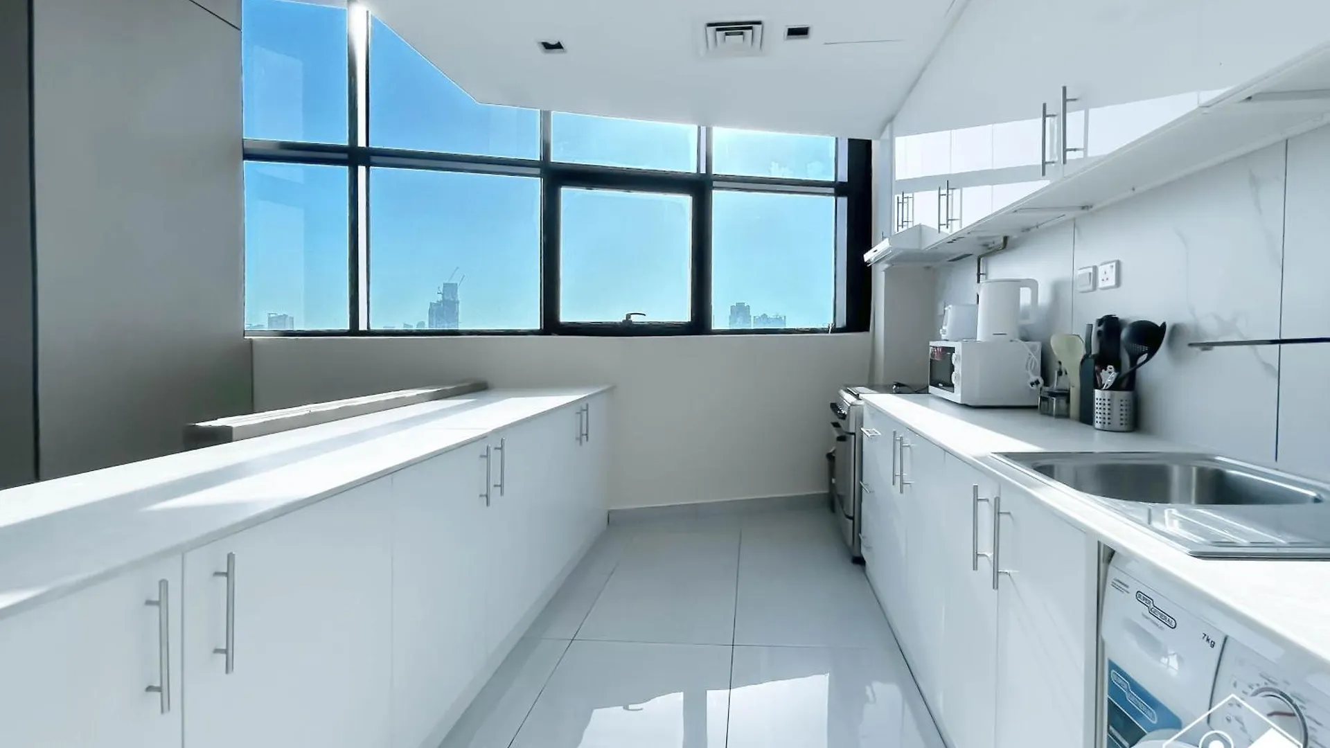 Apartment Cozy One-Bedroom In O2 Tower, Jvc Dubai United Arab Emirates