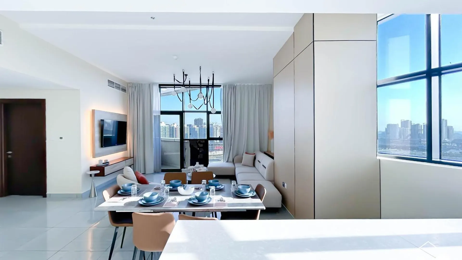 Cozy One-Bedroom In O2 Tower, Jvc Dubai