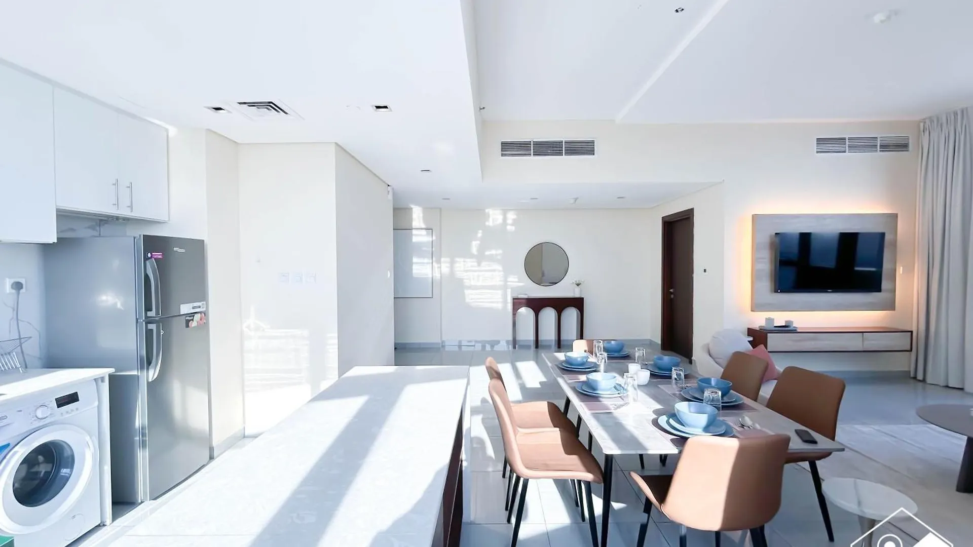 Cozy One-Bedroom In O2 Tower, Jvc Dubai 0*,