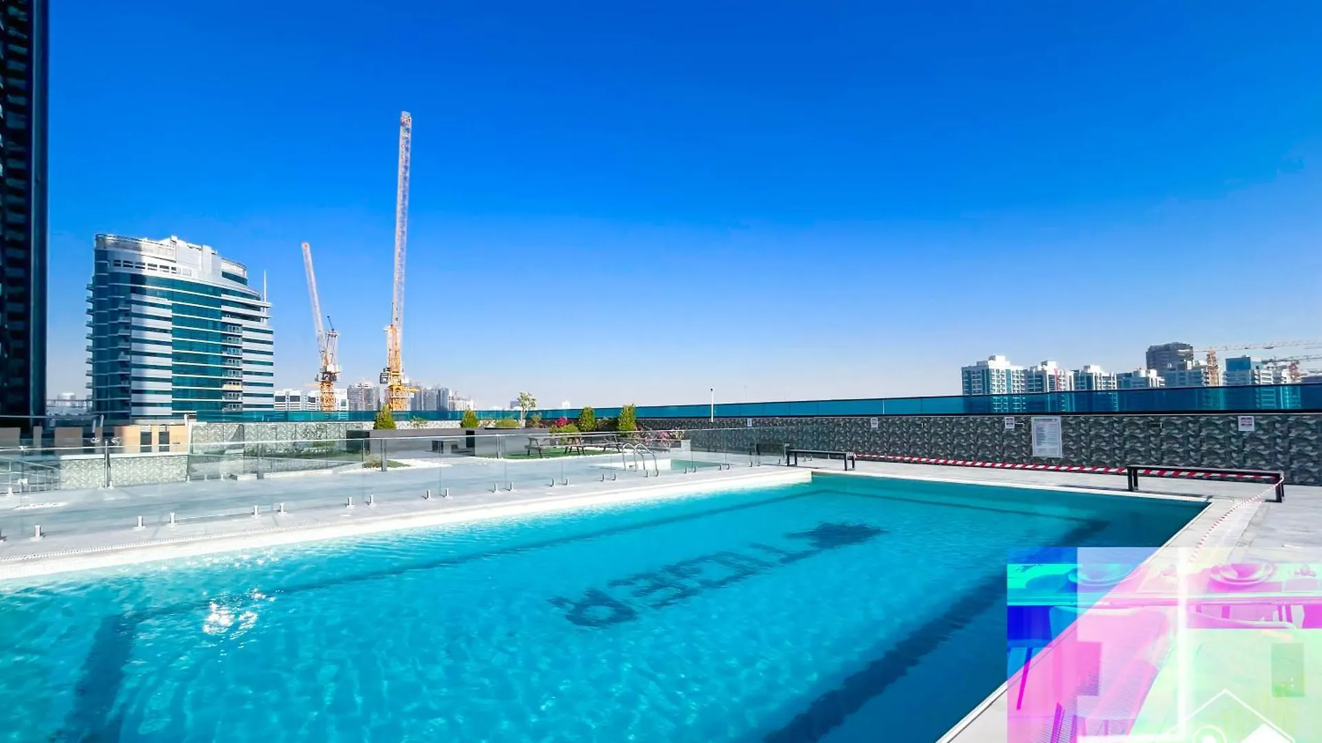 Appartamento Cozy One-Bedroom In O2 Tower, Jvc Dubai